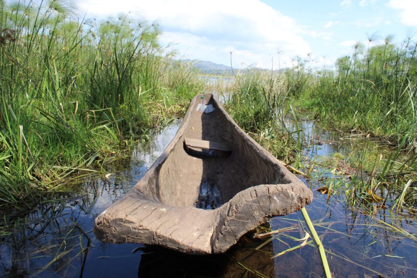A dugout canoe at Lake Mutanda